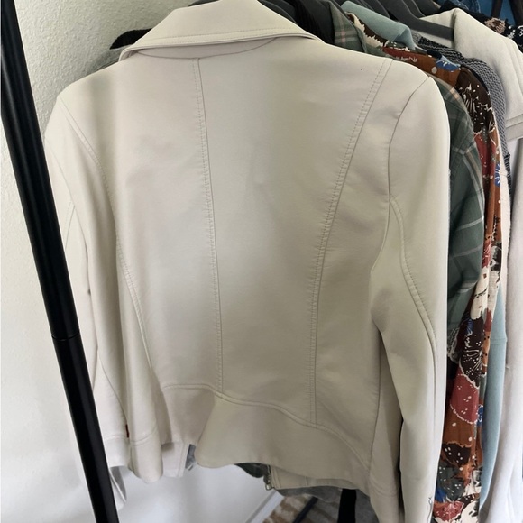 Levi's faux leather moto jacket size M - Picture 4 of 5